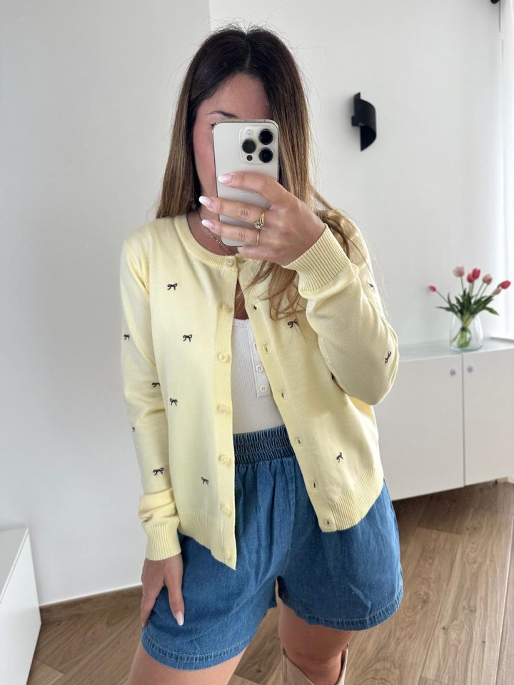 Cardigan "Coquette" Ricamato – Giallo Pastello